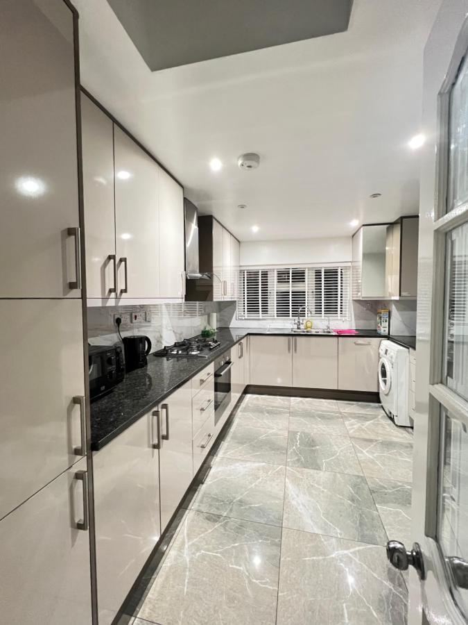 Stayeasy En-Suite Лондон Экстерьер фото