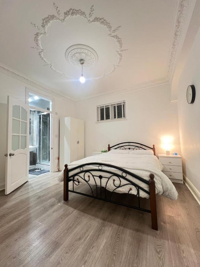 Stayeasy En-Suite Лондон Экстерьер фото